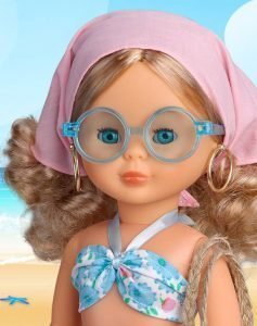 Foto de la muñeca Nancy Playa de cerca