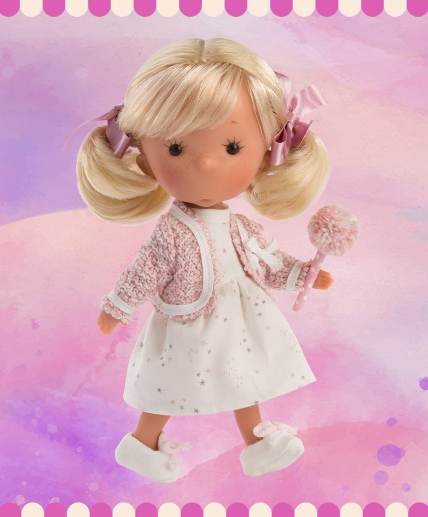 Miss Minis: Miss Lilly Queen